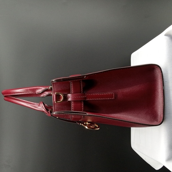 BURGUNDY MICHAEL KORS LEATHER HANDBAG FOR FALL AND WINTER IN EUC - Picture 5 of 11